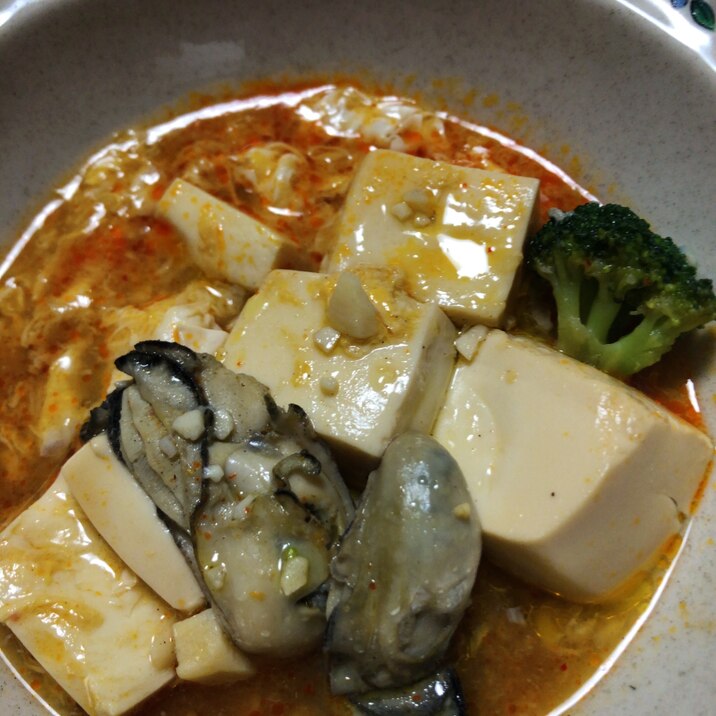 ピリ辛卵の牡蠣鍋スープ
